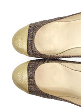 Load image into Gallery viewer, Raffia Tweed &amp; Patent Leather Heels Size 39
