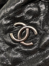 Load image into Gallery viewer, Caviar Elastic CC Patent Leather Shoulder Bag
