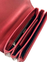 Load image into Gallery viewer, Chain &amp; Leather Crossbody Bag
