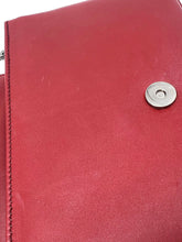 Load image into Gallery viewer, Chain &amp; Leather Crossbody Bag
