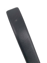 Load image into Gallery viewer, Large Buckle Leather Belt Size M
