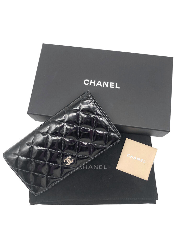Patent Leather Diamond Quilted Wallet