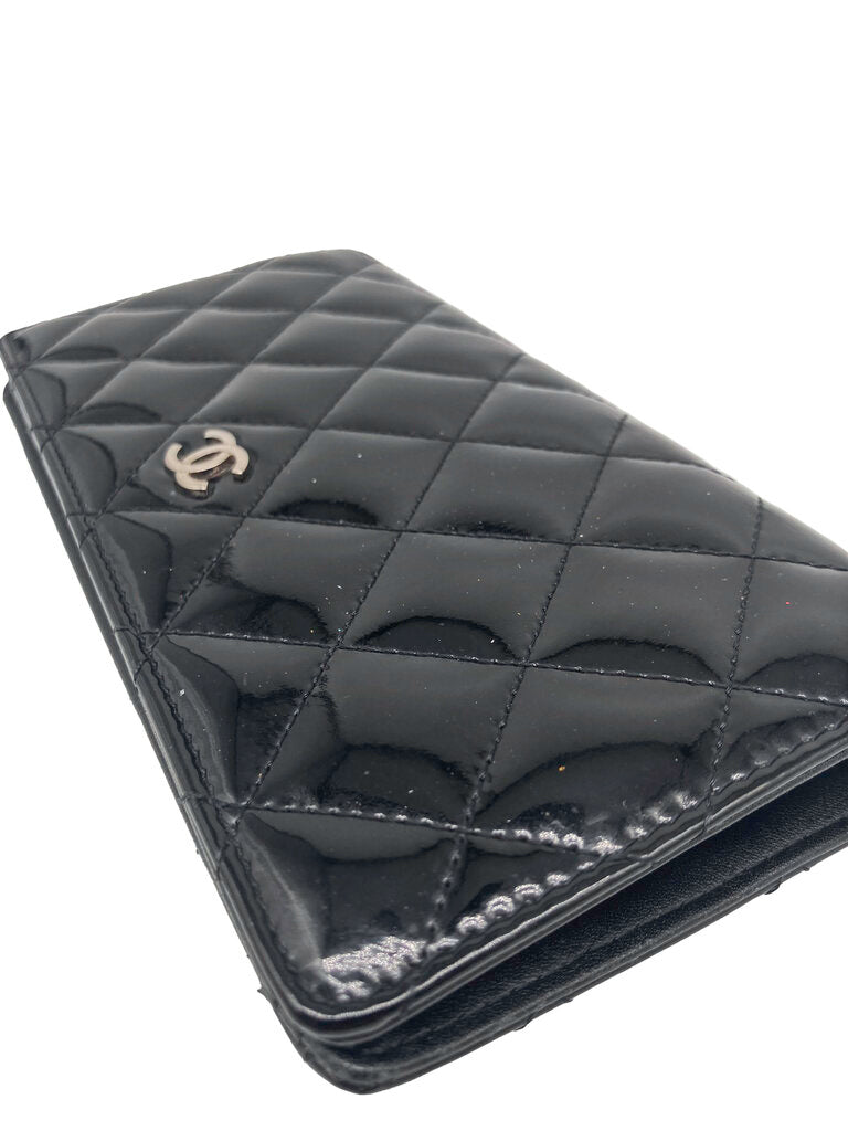 Patent Leather Diamond Quilted Wallet