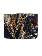 Load image into Gallery viewer, Crystal Embellished Clutch Size M
