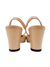 Load image into Gallery viewer, Leather &amp; Crossgrain Heels Size 36C
