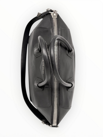 'Antigona' Medium Leather Handbag