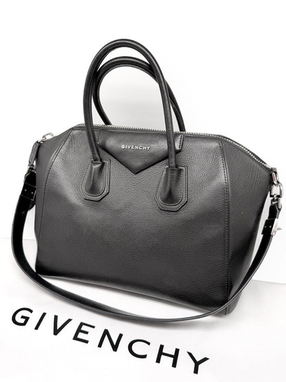 'Antigona' Medium Leather Handbag