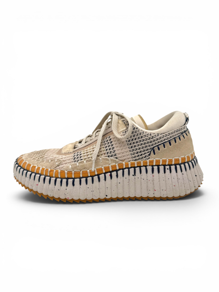 Nama sneakers Size 40