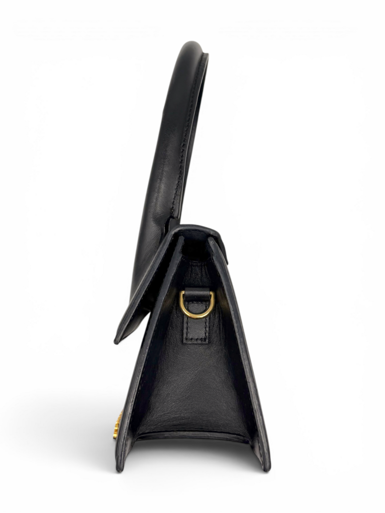 Le Chiqueto Moyen Leather Bag With Crossbody Strap & Dust Bag