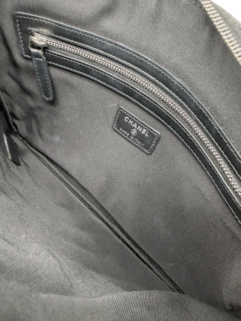 Boy Caviar Medium O Case Pouch & Dust Bag