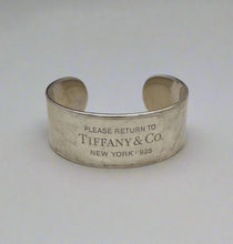 Load image into Gallery viewer, Tiffany &amp; Co Cuff
