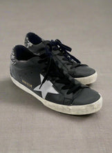 Load image into Gallery viewer, Golden Goose Leather Sneakers Size 37
