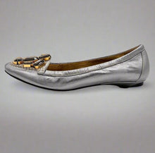 Load image into Gallery viewer, Prada Ballet Flats Size 36
