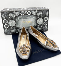 Load image into Gallery viewer, Prada Ballet Flats Size 36
