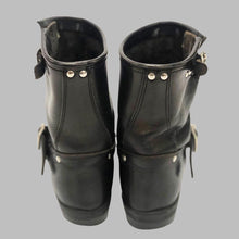 Load image into Gallery viewer, Golden Goose Boots Size 39
