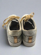 Load image into Gallery viewer, Golden Goose Sneakers Size 41
