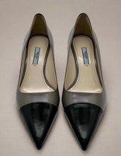 Load image into Gallery viewer, Prada Court Heels Size 39.5
