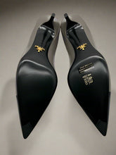 Load image into Gallery viewer, Prada Court Heels Size 39.5
