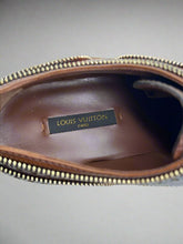 Load image into Gallery viewer, Louis Vuitton Brogues NIB Size 39.5
