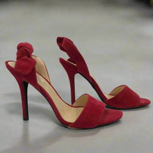 Load image into Gallery viewer, Oroton Heels Size 35.5
