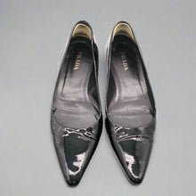 Load image into Gallery viewer, Prada Shoes Size 40
