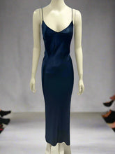 Load image into Gallery viewer, Lexi Gown Size 4
