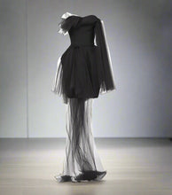 Load image into Gallery viewer, Maticevski &quot;Evermore&quot; Dress Size 6
